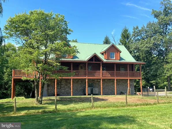 75 Poplar Rd, Honey Brook, PA 19344