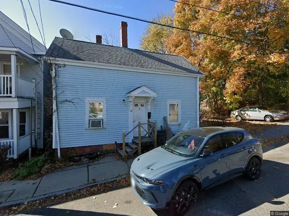 9 Aubin St, Amesbury, MA 01913