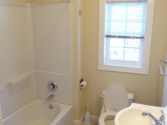 New bathroom, all new fixtures