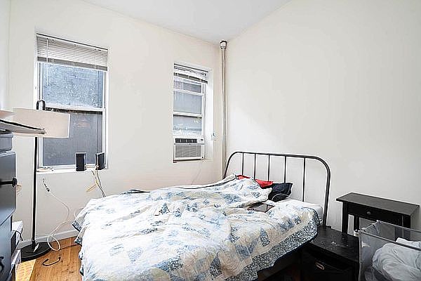 2nd image of 519 E 11th St #3R