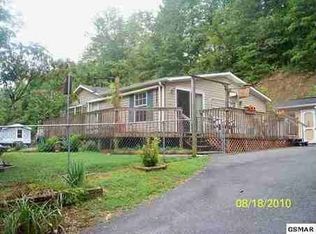 1242 Smithwood Rd, Sevierville, TN 37862