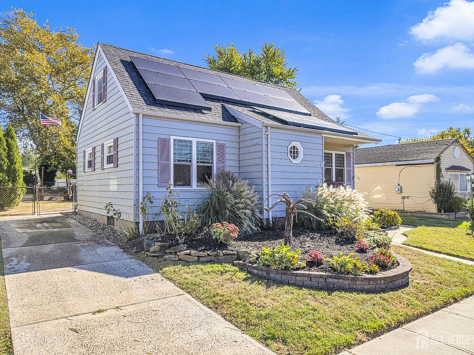 1st image of 104 Boehmhurst Ave