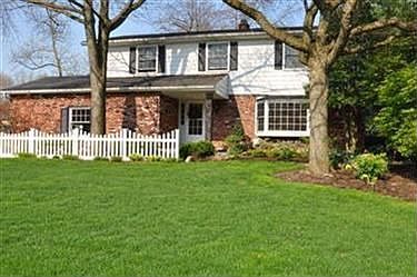 2nd image of 1684 Beethoven Dr