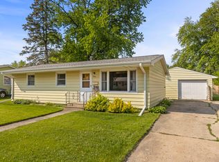 1444 Hulmes Dr, Dekalb, IL 60115