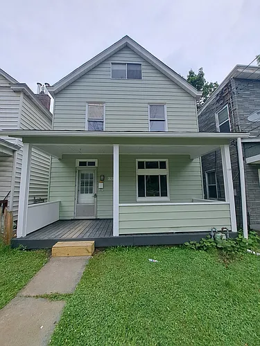 3328 Glen Mawr St Photo 1
