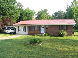 151 Wayne St SW, Calhoun, GA 30701