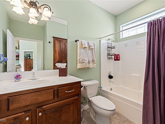 4th image of 1192 Chaparral Dr