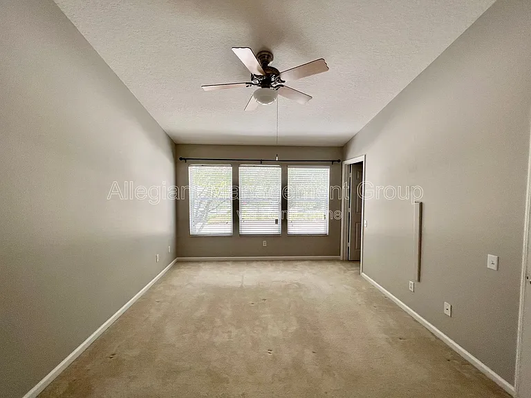 2648 Galliano Cir — Photo 2