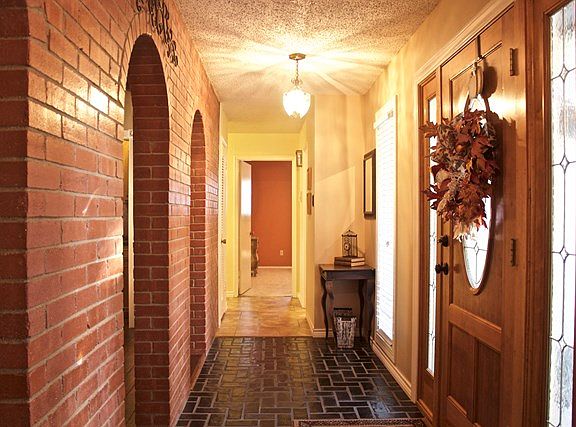 3rd image of 2808 Metz Dr