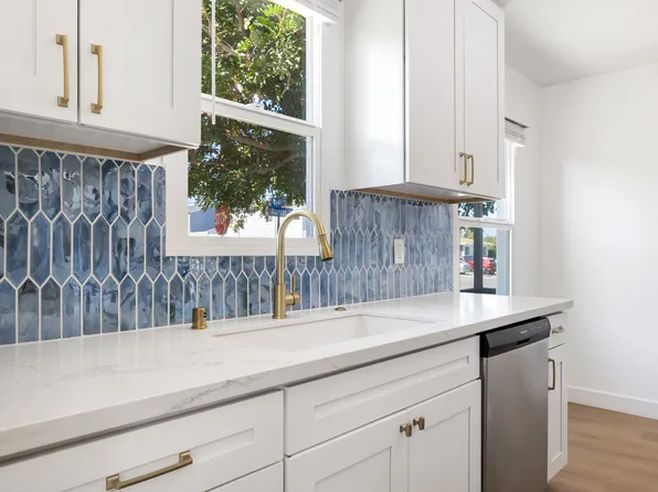 4903 Naples St, San Diego, CA 92110