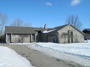 2574 E Oak Ln, Warsaw, IN 46582