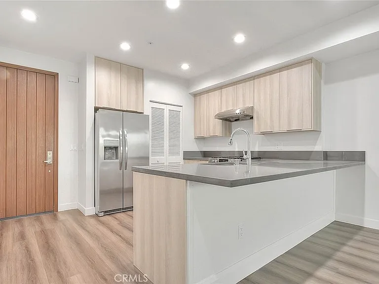 501 W Foothill Blvd #104 — Photo 7