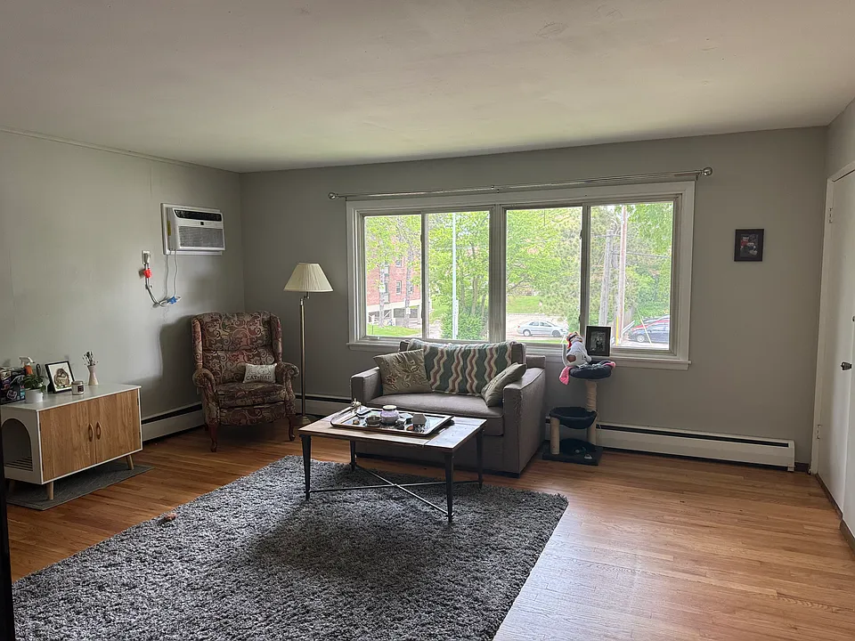 707 W Main St #3