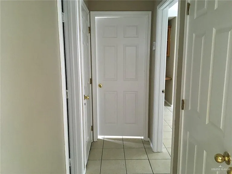 1513 Orlando St — Photo 5