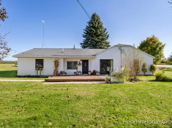 16096 Apple Ave, Casnovia, MI 49318