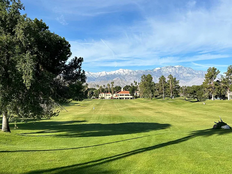 122 Kavenish Dr — Photo 76