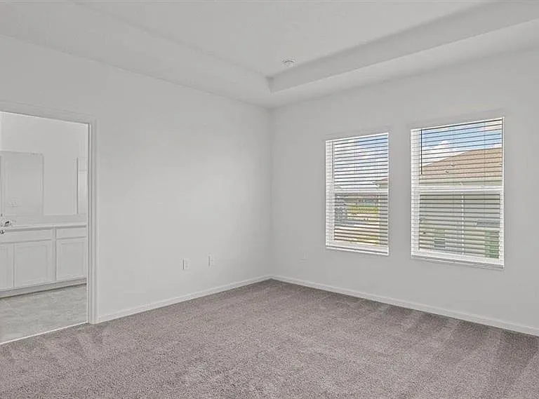 3302 Laurent Loop — Photo 20