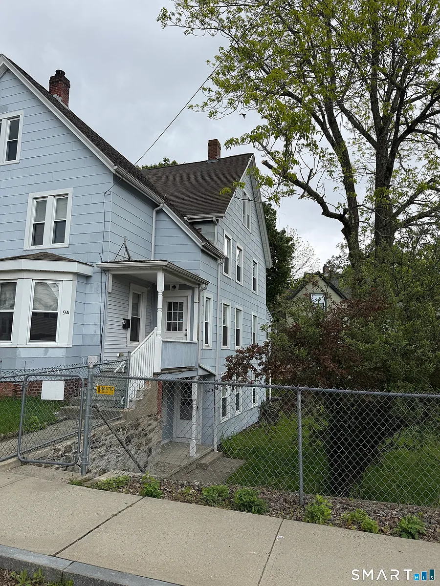 Building Photo - 9 Mechanic St #A
