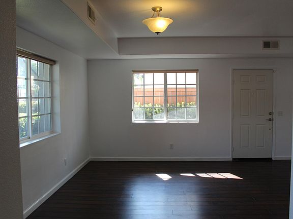5th image of 142 3rd Ave #1