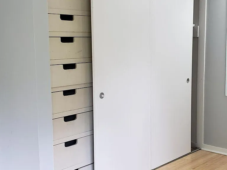Closet in masterbed