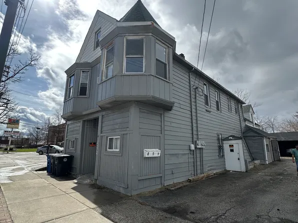 4392 State Rd, Cleveland, OH 44109