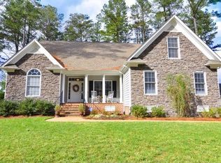 9923 Swallow Rdg, Toano, VA 23168