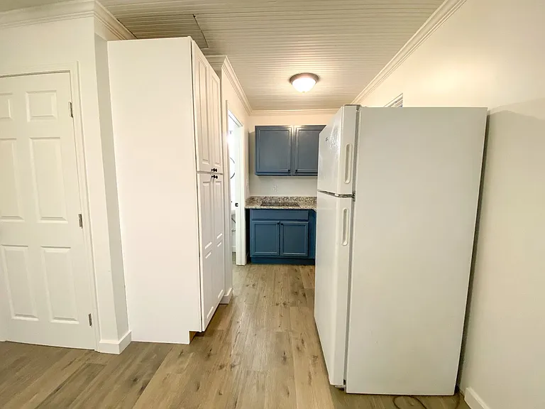 1279 Carr Ave — Photo 6