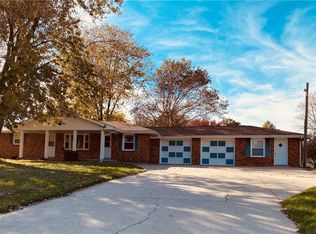 4603 Mary Todd Rd, Mattoon, IL 61938