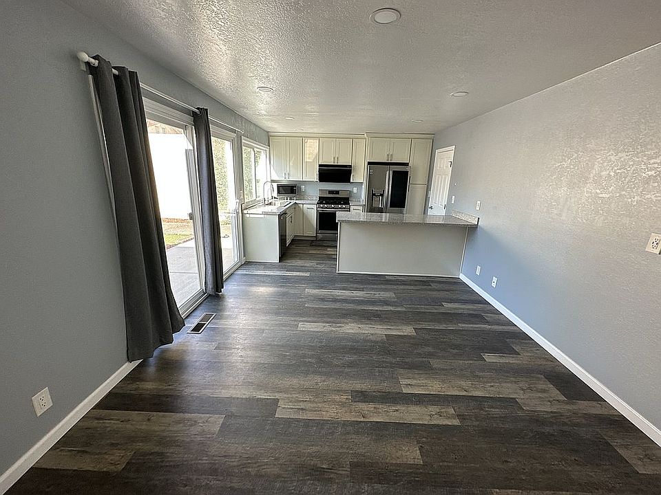 Open Dining Room/Kitchen