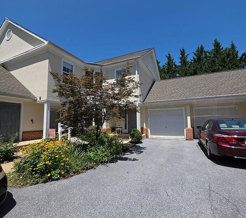 1st image of 9226 James Howard Ln #9226