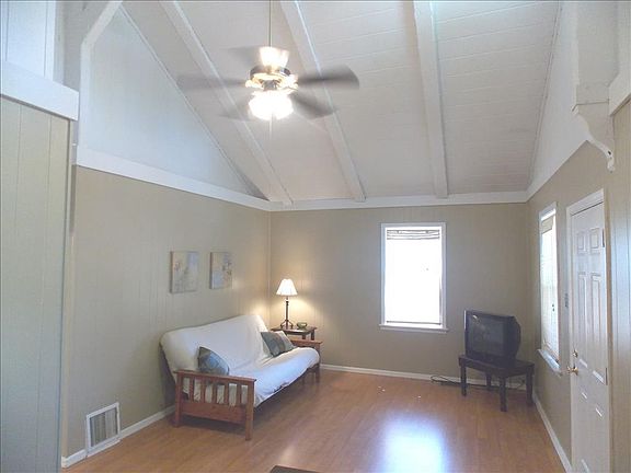 2nd image of 803 Saint Marie St