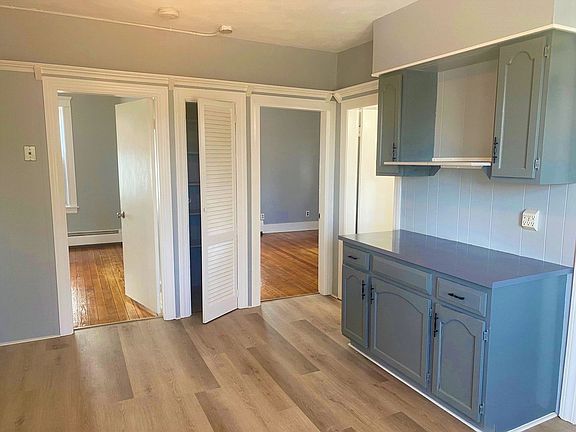 4th image of 572 Gaskill St APT 1