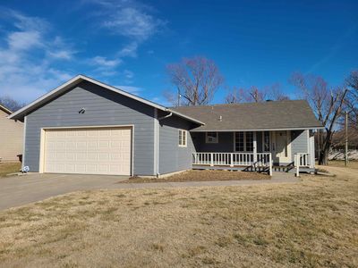 507 S Coronado Ave, Lindsborg, KS, 67456