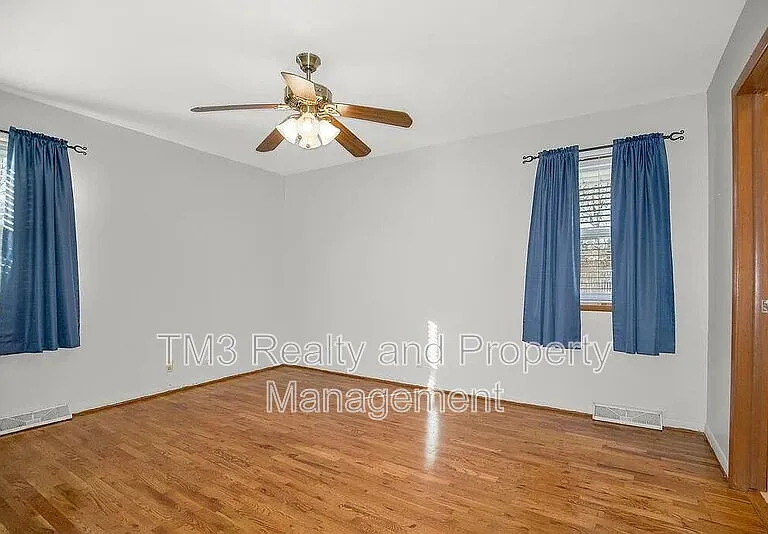 506 S 17th St — Photo 13