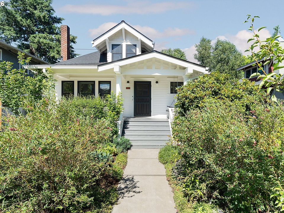 1st image of 2415 NE 44th Ave