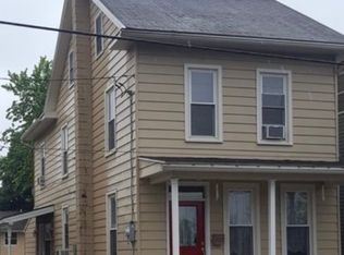 227 W 2nd St, Hummelstown, PA 17036