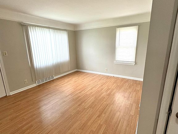 2nd image of 13289 Superior St