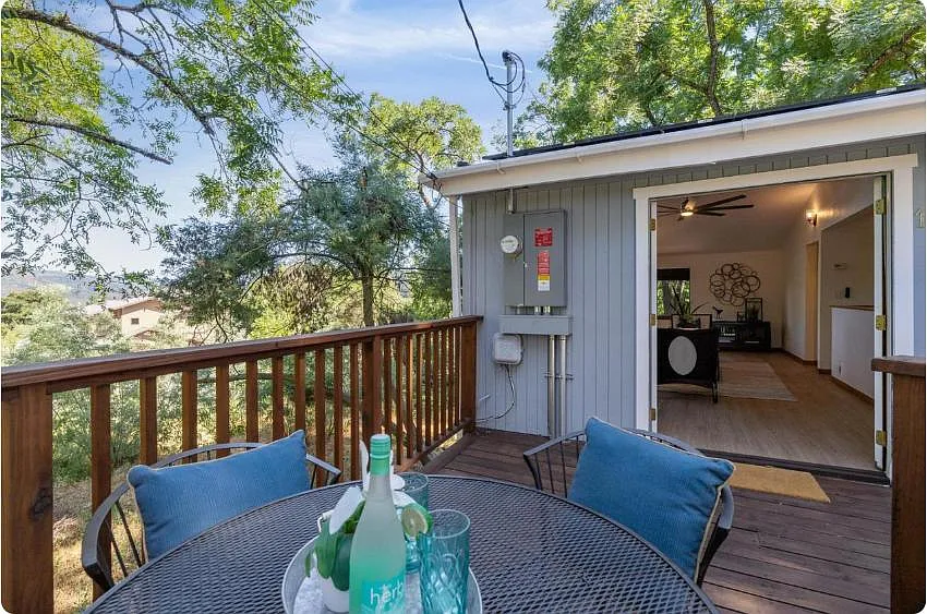 18000 Madrone Dr — Photo 3