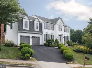 8222 Bayberry Ridge Rd, Fairfax Station, VA 22039