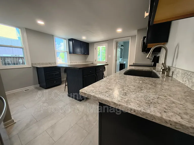 20 E Prospect St — Photo 3