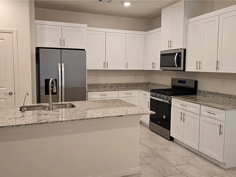 7647 Duran Harbor Ln — Photo 20