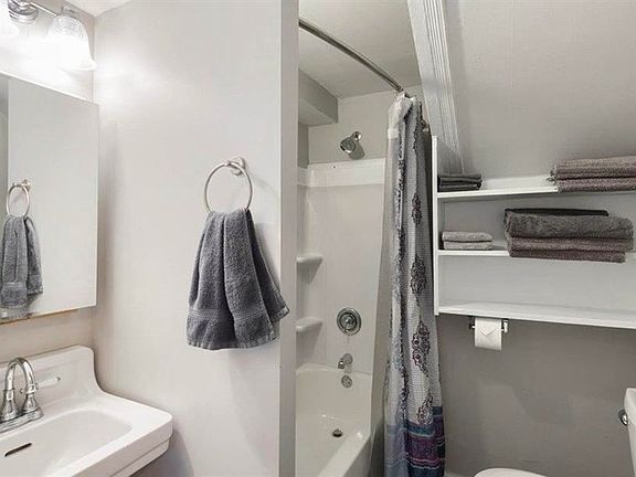 5th image of 603 Saint Ann St