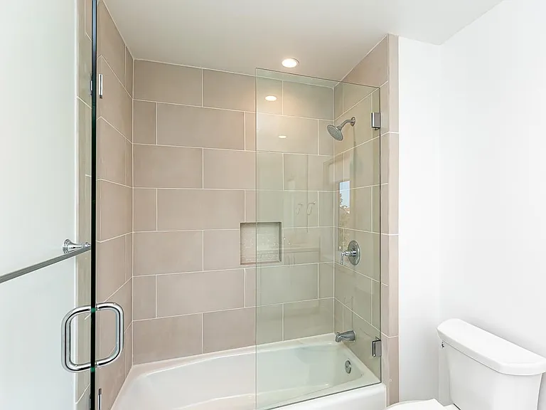 1438 Hornblend St — Photo 23
