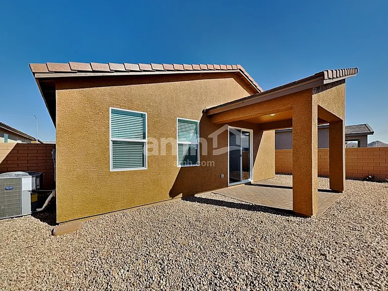 870 English Primrose St — Photo 20