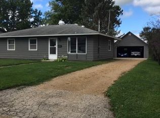811 S Congress Ave, Polo, IL 61064