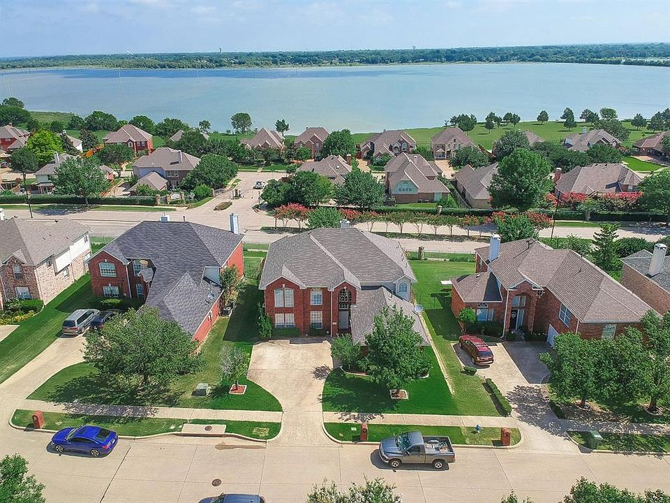 1st image of 1709 Lake Bluff Dr