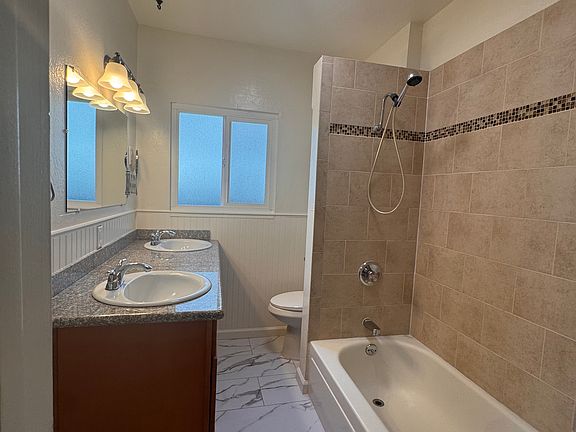 5th image of 3101 T St #1