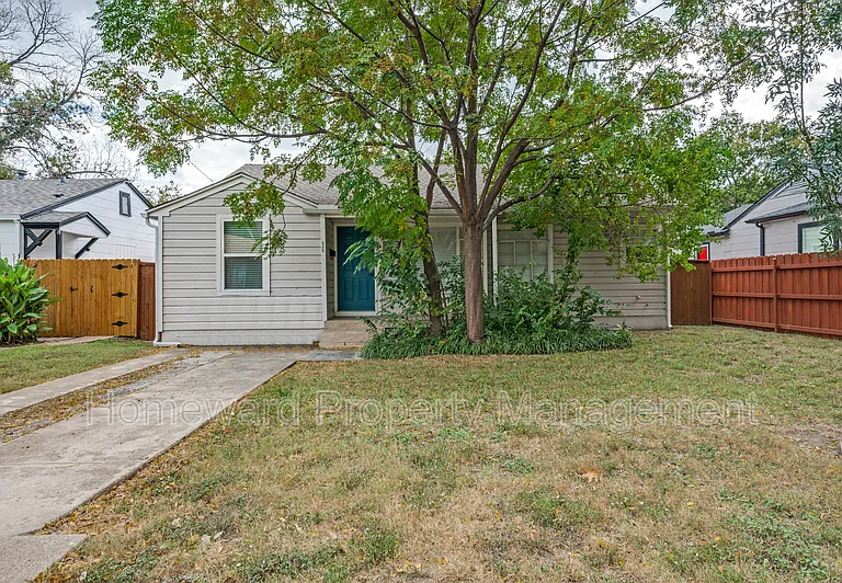 4229 Valentine St — Photo 1