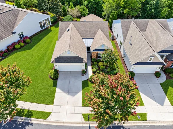 8077 Crater Lake Dr, Indian Land, SC 29707