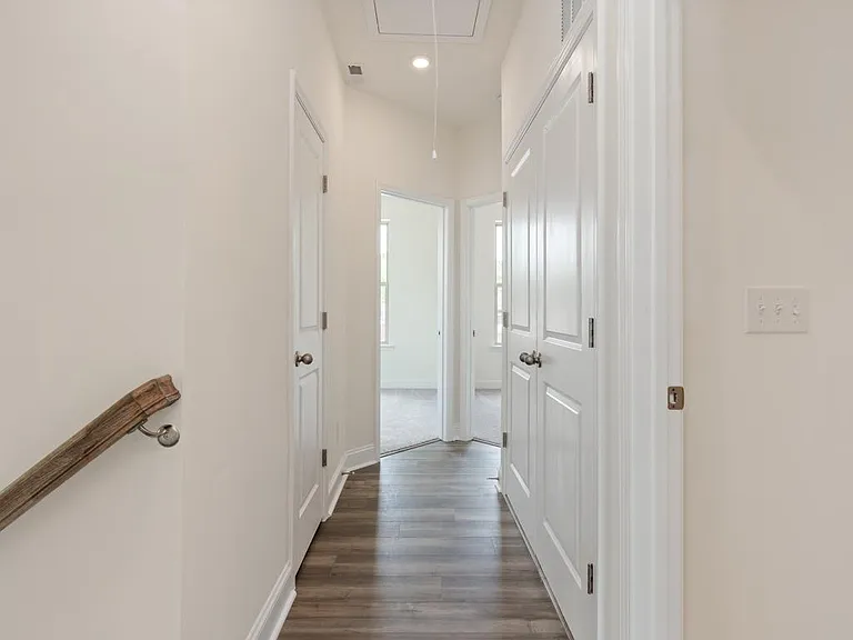 2923 W Trade St — Photo 12
